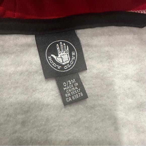 Body Glove Baby Grey and Black Fleece One Piece with Hood size 0-3 months - Picture 4 of 8